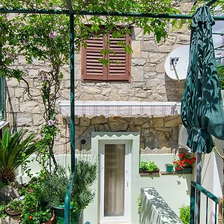 Apartment Lidija
