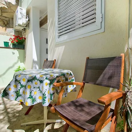 Lidija Apartment *
