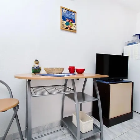 Lidija Apartment *